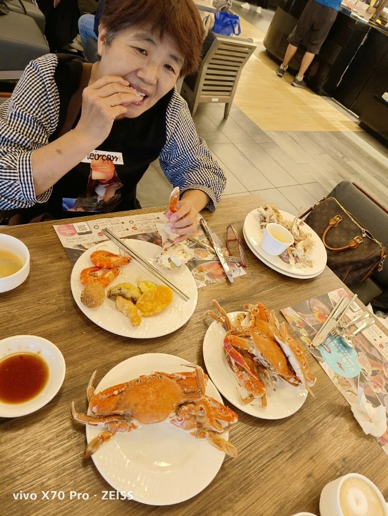 【台北美食】 漢來海港餐廳，秋蟹的季節，滿滿秋蟹吃滿吃好！