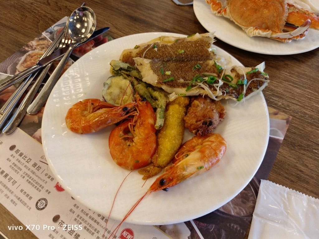 【台北美食】 漢來海港餐廳，秋蟹的季節，滿滿秋蟹吃滿吃好！