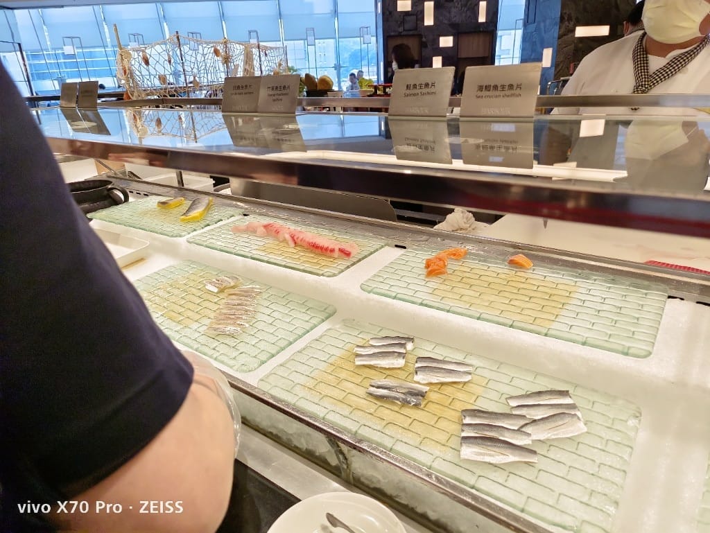 【台北美食】 漢來海港餐廳，秋蟹的季節，滿滿秋蟹吃滿吃好！