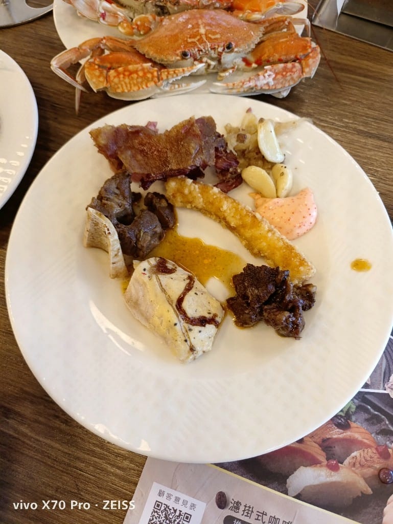 【台北美食】 漢來海港餐廳，秋蟹的季節，滿滿秋蟹吃滿吃好！