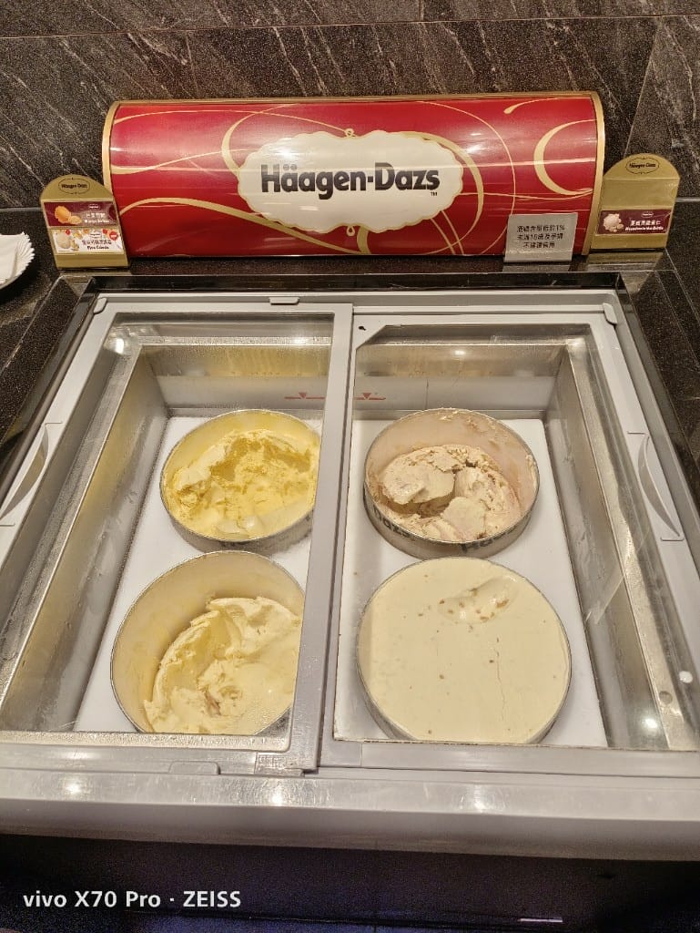 【台北美食】 漢來海港餐廳，秋蟹的季節，滿滿秋蟹吃滿吃好！