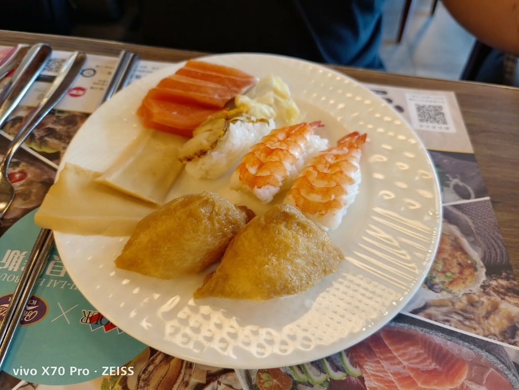 【台北美食】 漢來海港餐廳，秋蟹的季節，滿滿秋蟹吃滿吃好！