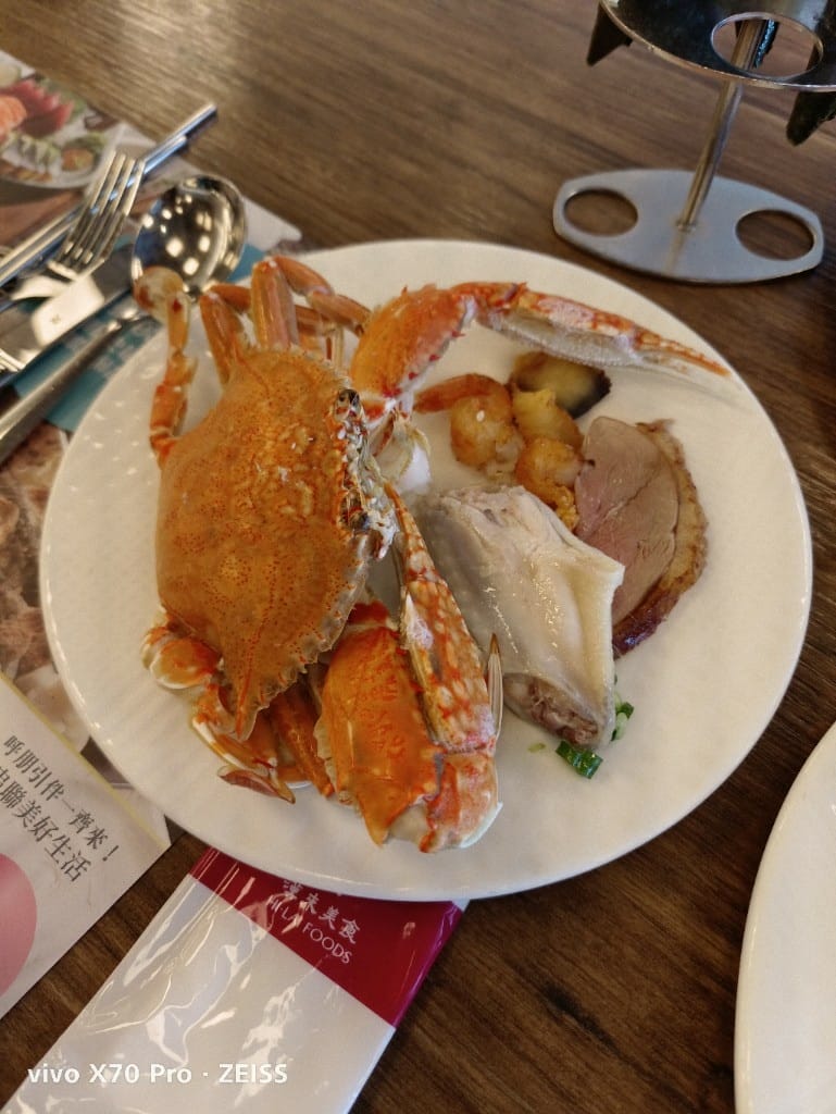 【台北美食】 漢來海港餐廳，秋蟹的季節，滿滿秋蟹吃滿吃好！
