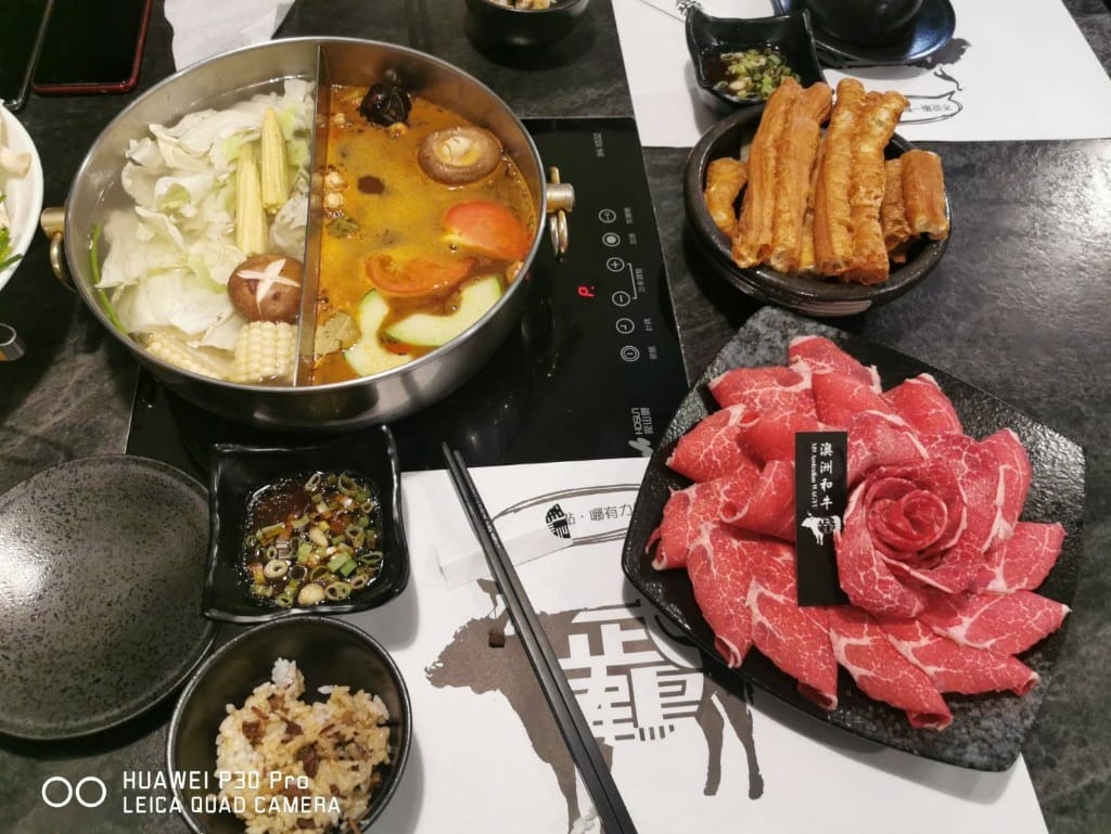 【板橋美食】 武鶴和牛火鍋（已歇業），品質超讚的肉品和海鮮吃到飽