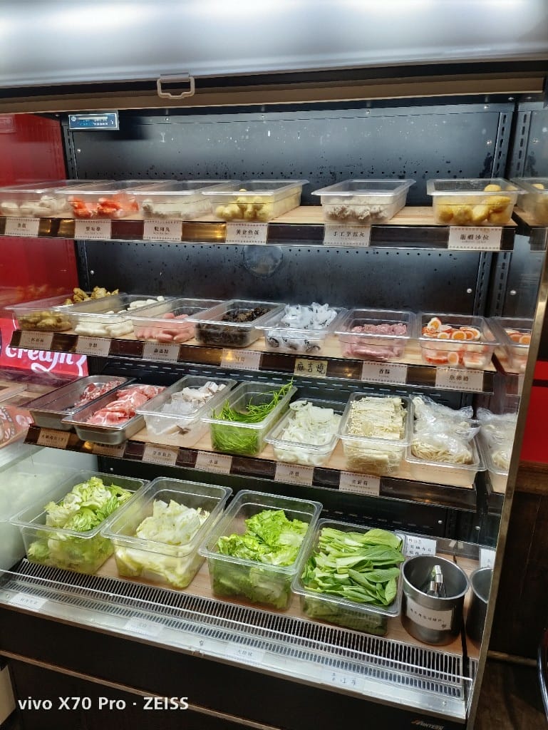 【新莊美食】 韓哥哥銅盤烤肉3訪，久久沒吃會想念的銅盤烤肉和牛奶鍋