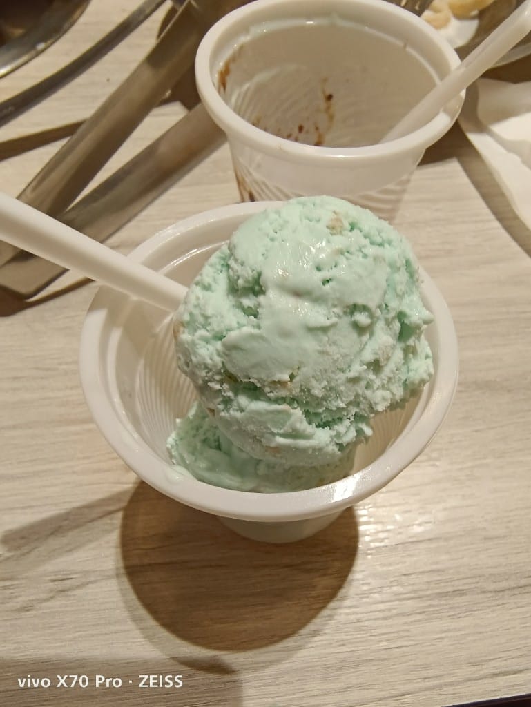 【新莊美食】 韓哥哥銅盤烤肉3訪，久久沒吃會想念的銅盤烤肉和牛奶鍋