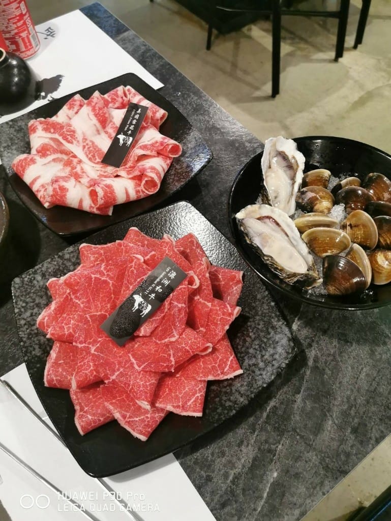 【板橋美食】 武鶴和牛火鍋（已歇業），品質超讚的肉品和海鮮吃到飽