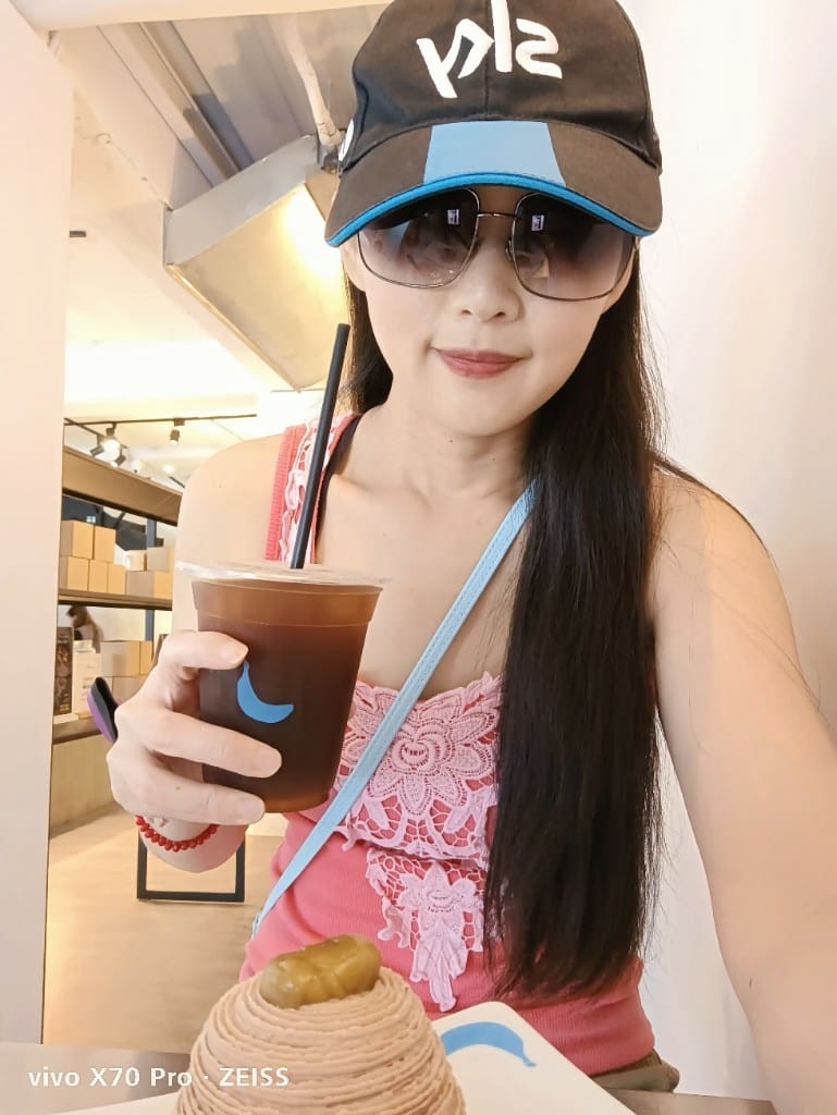 【台北美食】 Banana Blue Coffee 005，士林街頭的不限時文青咖啡館，咖啡優雅甜點也不錯哦！