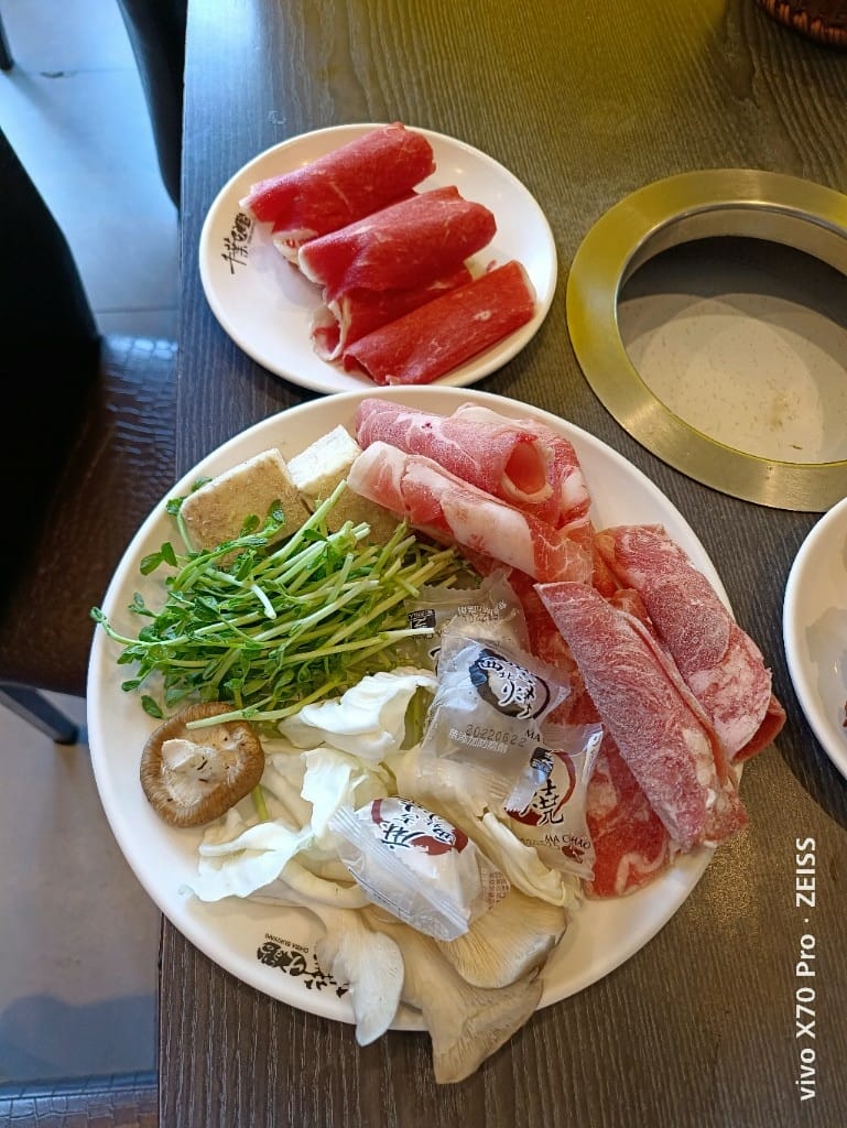【新莊美食】 千葉火鍋,下午茶只要339含一成,當然要來吃爆啊啊啊啊啊! - 第27張圖 【新莊美食】 千葉火鍋,下午茶只要339含一成,當然要來吃爆啊啊啊啊啊!