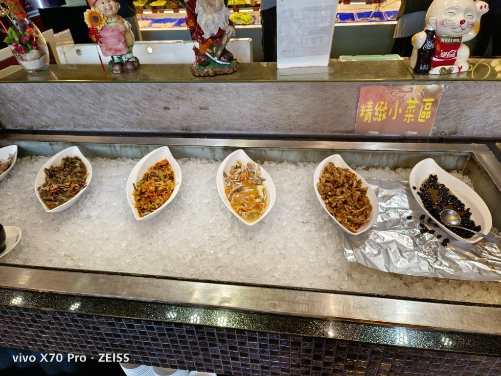【新莊美食】 千葉火鍋,下午茶只要339含一成,當然要來吃爆啊啊啊啊啊! - 第11張圖 【新莊美食】 千葉火鍋,下午茶只要339含一成,當然要來吃爆啊啊啊啊啊!