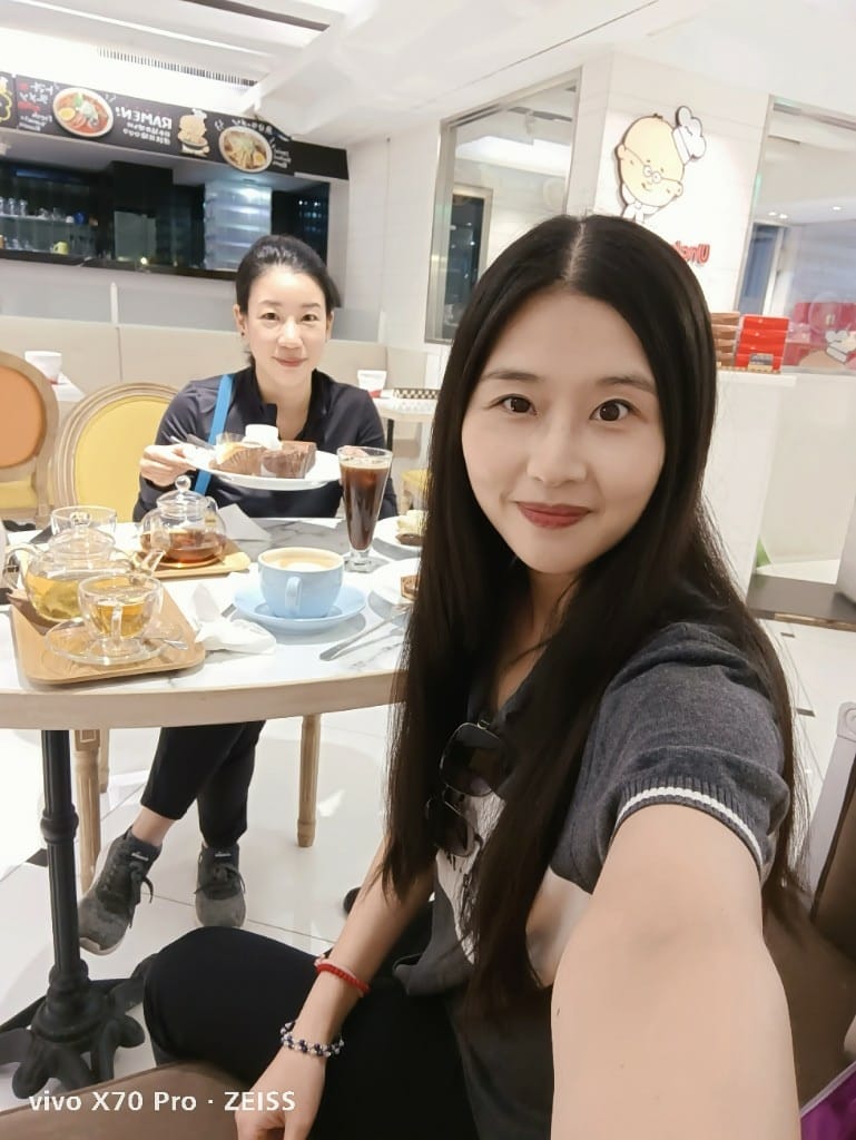 【台北美食】 徹思叔叔的咖啡廳，台北僅存的甜點吃到飽，還提供美味的拉麵和蛋包飯哦！