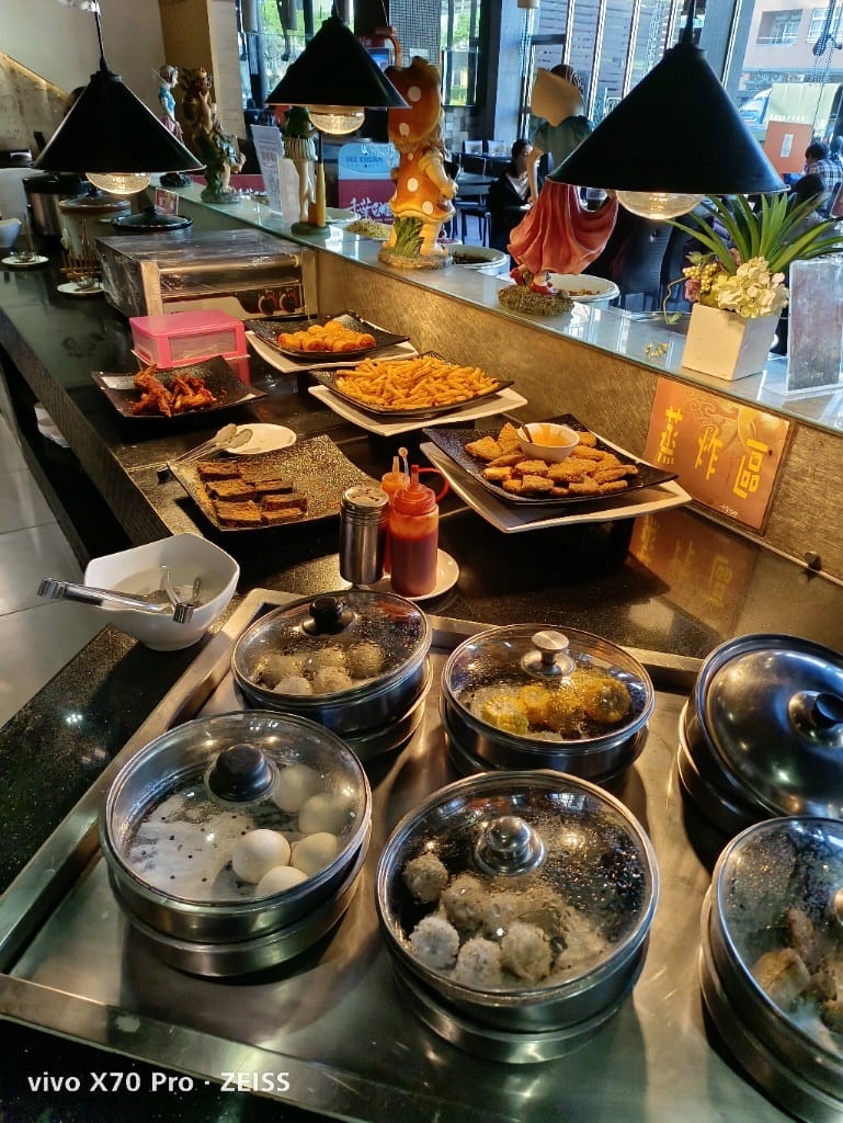 【新莊美食】 千葉火鍋,下午茶只要339含一成,當然要來吃爆啊啊啊啊啊! - 第22張圖 【新莊美食】 千葉火鍋,下午茶只要339含一成,當然要來吃爆啊啊啊啊啊!