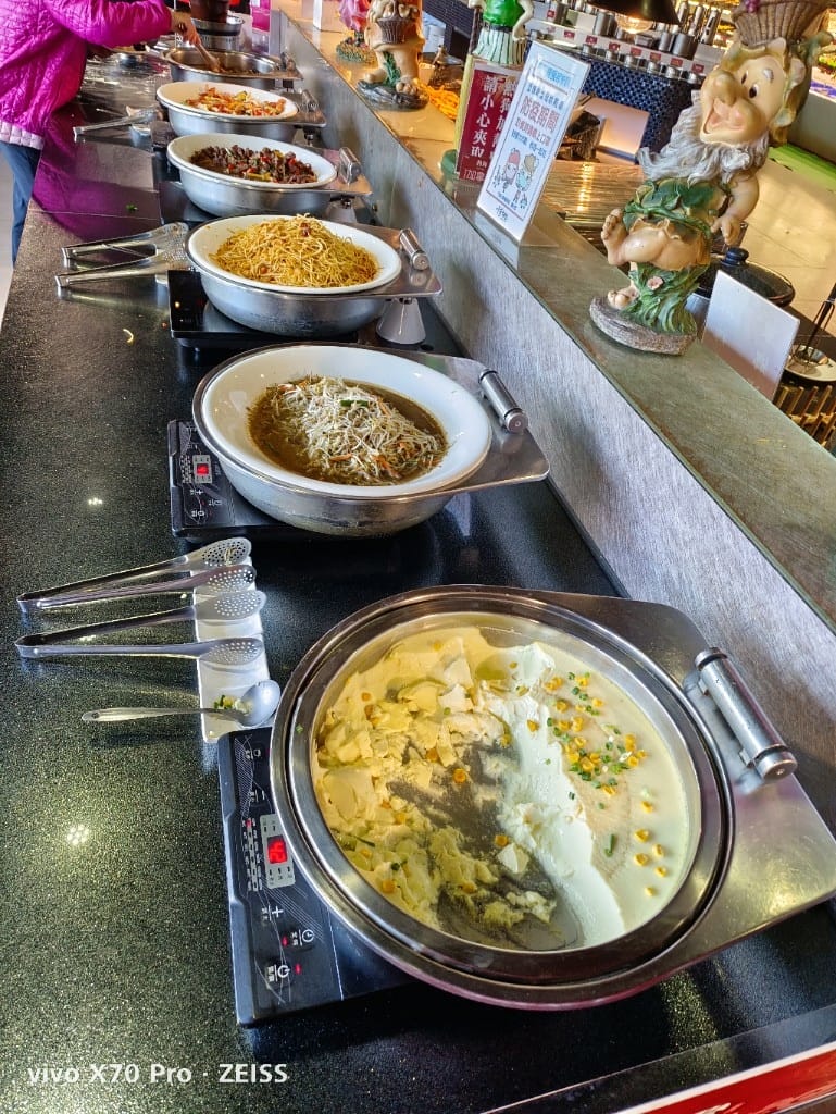 【新莊美食】 千葉火鍋,下午茶只要339含一成,當然要來吃爆啊啊啊啊啊! - 第16張圖 【新莊美食】 千葉火鍋,下午茶只要339含一成,當然要來吃爆啊啊啊啊啊!