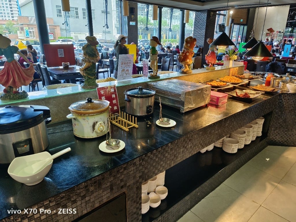 【新莊美食】 千葉火鍋,下午茶只要339含一成,當然要來吃爆啊啊啊啊啊! - 第19張圖 【新莊美食】 千葉火鍋,下午茶只要339含一成,當然要來吃爆啊啊啊啊啊!