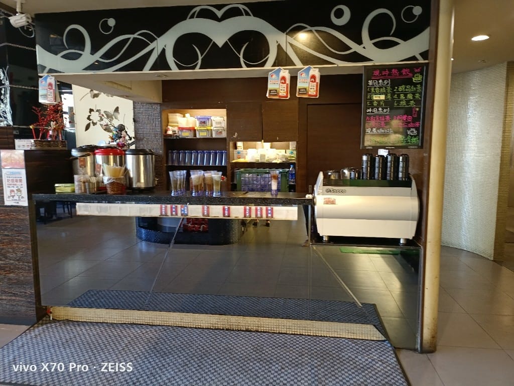 【新莊美食】 千葉火鍋,下午茶只要339含一成,當然要來吃爆啊啊啊啊啊! - 第14張圖 【新莊美食】 千葉火鍋,下午茶只要339含一成,當然要來吃爆啊啊啊啊啊!
