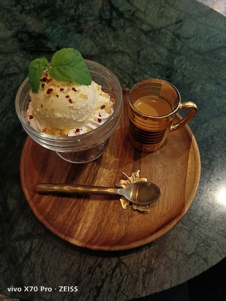 【鹿港美食】穩定飛行專業手沖咖啡，充滿驚奇的巷弄咖啡館，還有神奇的香菜咖啡哦！