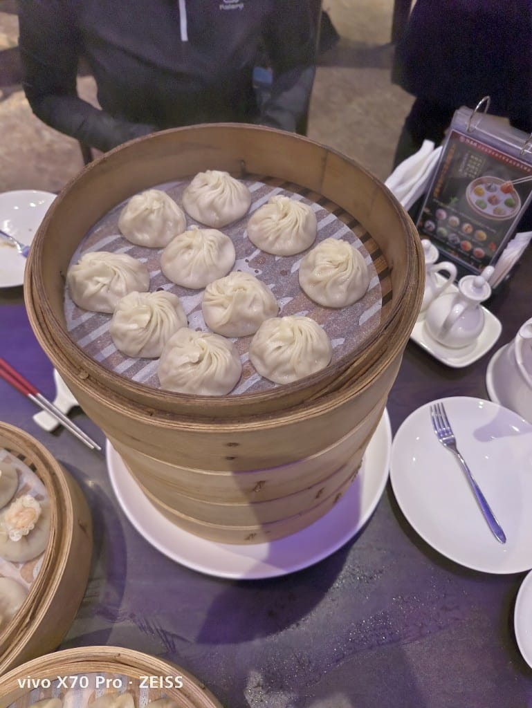 【林口美食】 點水樓點心吃到飽，100顆小籠包$550有找！！！