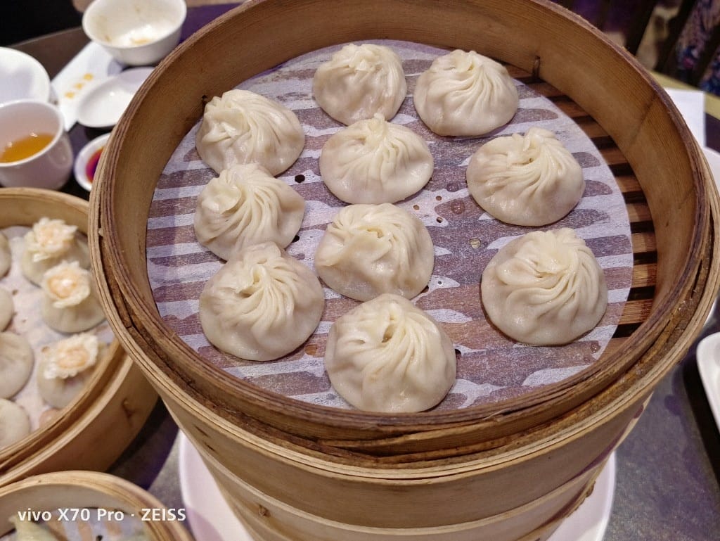 【林口美食】 點水樓點心吃到飽，100顆小籠包$550有找！！！