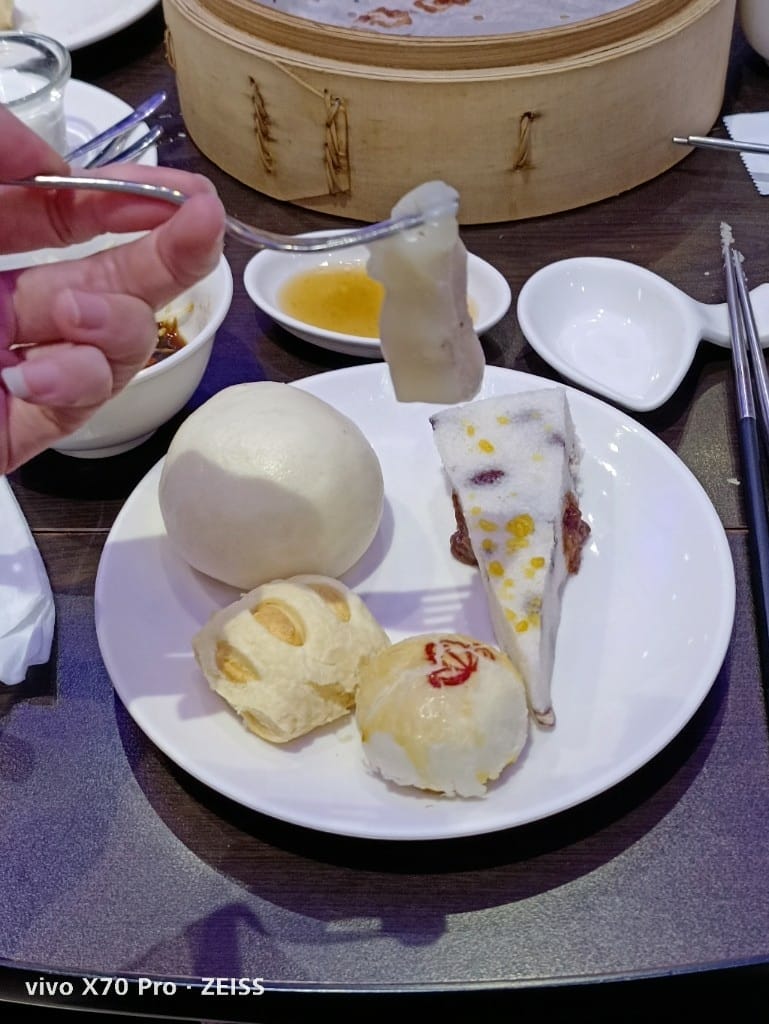 【林口美食】 點水樓點心吃到飽，100顆小籠包$550有找！！！