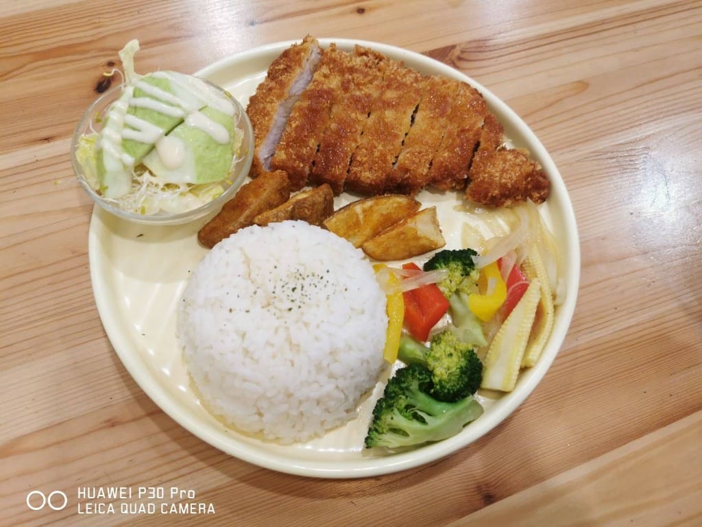 【新莊美食】 樸樂咖啡，新莊的用餐好所在