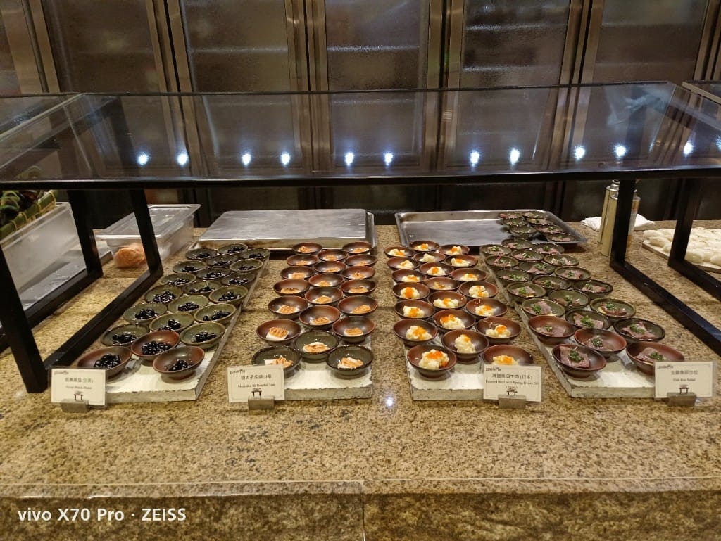 【台北美食】美福彩匯自助餐廳，網路評比第一名的飯店百匯，吃過多次仍舊保持高水準！