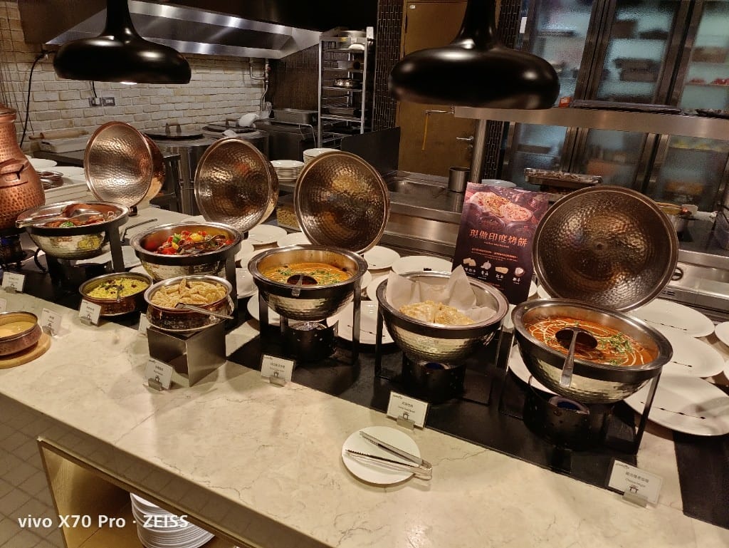 【台北美食】美福彩匯自助餐廳，網路評比第一名的飯店百匯，吃過多次仍舊保持高水準！