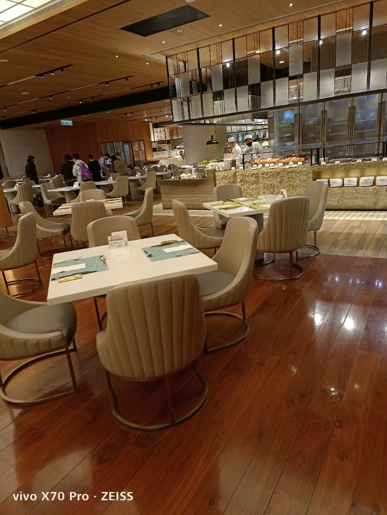 【台北美食】美福彩匯自助餐廳，網路評比第一名的飯店百匯，吃過多次仍舊保持高水準！