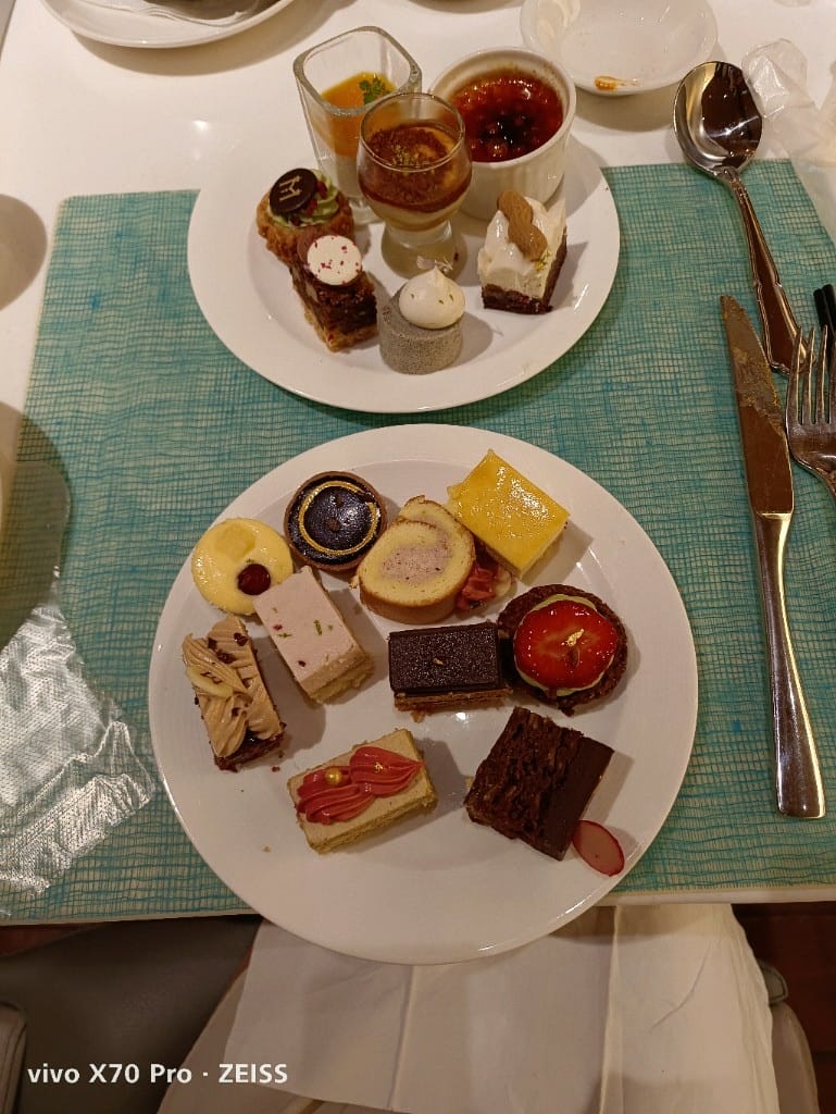 【台北美食】美福彩匯自助餐廳，網路評比第一名的飯店百匯，吃過多次仍舊保持高水準！
