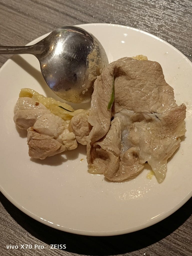 【新莊美食】 狂一鍋，擁有10種獨特湯頭的美味火鍋