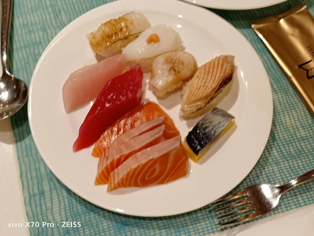 【台北美食】美福彩匯自助餐廳，網路評比第一名的飯店百匯，吃過多次仍舊保持高水準！