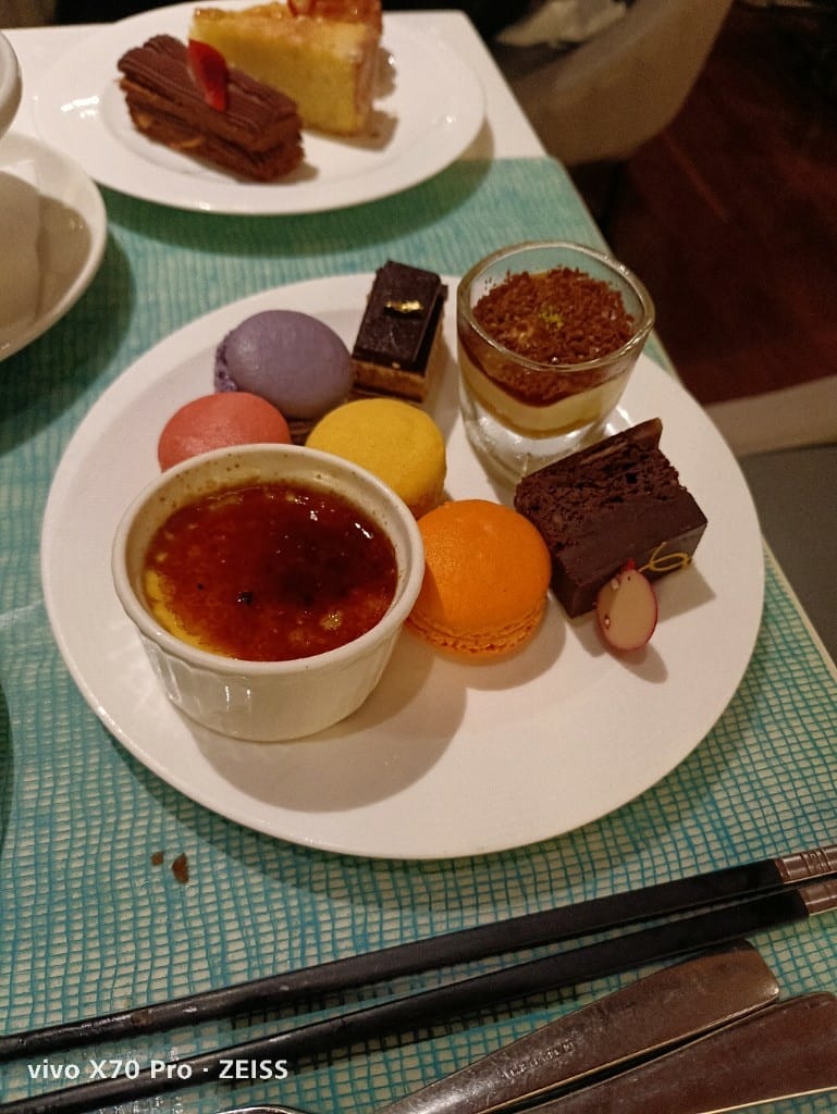 【台北美食】美福彩匯自助餐廳，網路評比第一名的飯店百匯，吃過多次仍舊保持高水準！