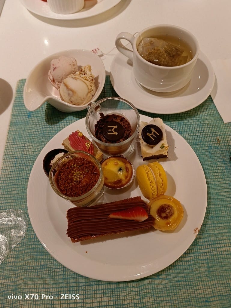 【台北美食】美福彩匯自助餐廳，網路評比第一名的飯店百匯，吃過多次仍舊保持高水準！