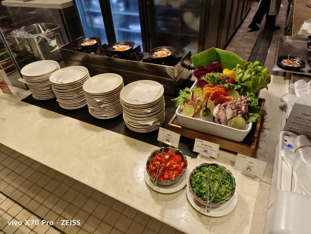 【台北美食】美福彩匯自助餐廳，網路評比第一名的飯店百匯，吃過多次仍舊保持高水準！