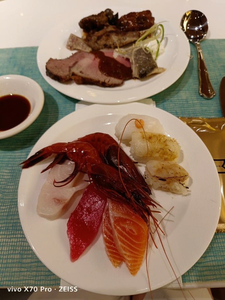 【台北美食】美福彩匯自助餐廳，網路評比第一名的飯店百匯，吃過多次仍舊保持高水準！