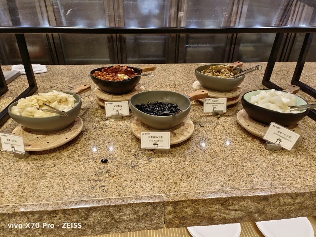 【台北美食】美福彩匯自助餐廳-下午茶，網路評比第一名的飯店百匯，吃過多次仍舊保持高水準！
