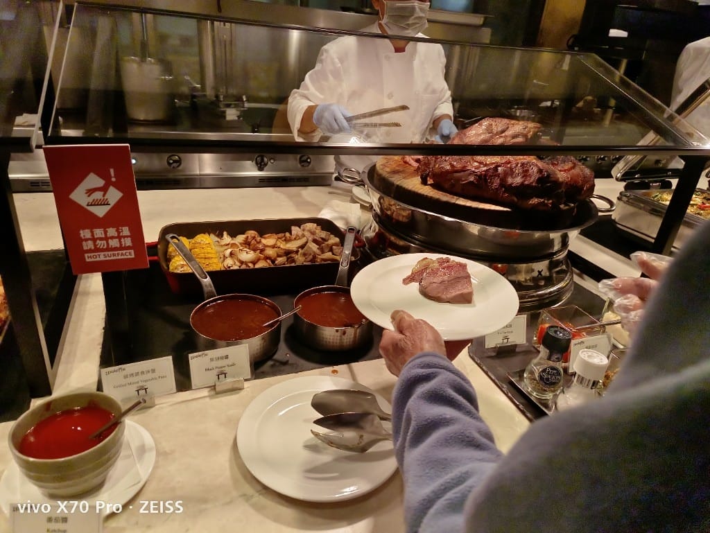 【台北美食】美福彩匯自助餐廳-下午茶，網路評比第一名的飯店百匯，吃過多次仍舊保持高水準！
