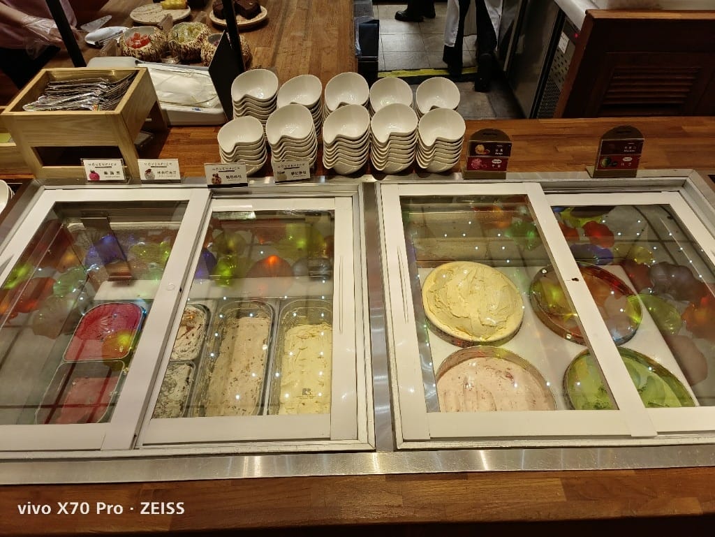 【台北美食】美福彩匯自助餐廳-下午茶，網路評比第一名的飯店百匯，吃過多次仍舊保持高水準！
