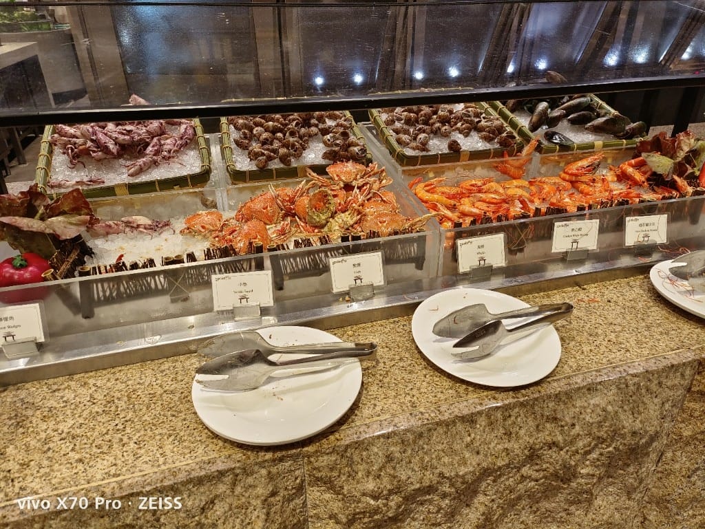 【台北美食】美福彩匯自助餐廳-下午茶，網路評比第一名的飯店百匯，吃過多次仍舊保持高水準！