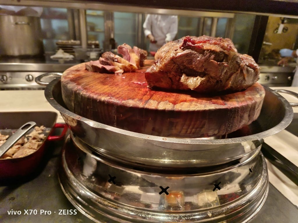 【台北美食】美福彩匯自助餐廳-下午茶，網路評比第一名的飯店百匯，吃過多次仍舊保持高水準！