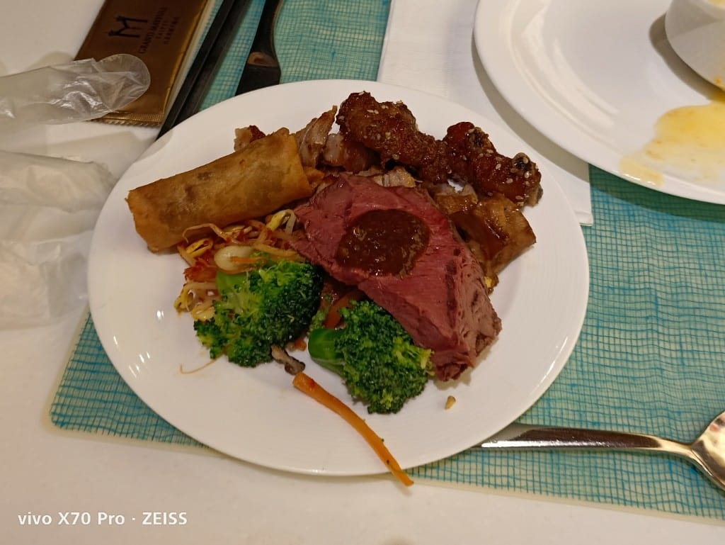 【台北美食】美福彩匯自助餐廳-下午茶，網路評比第一名的飯店百匯，吃過多次仍舊保持高水準！