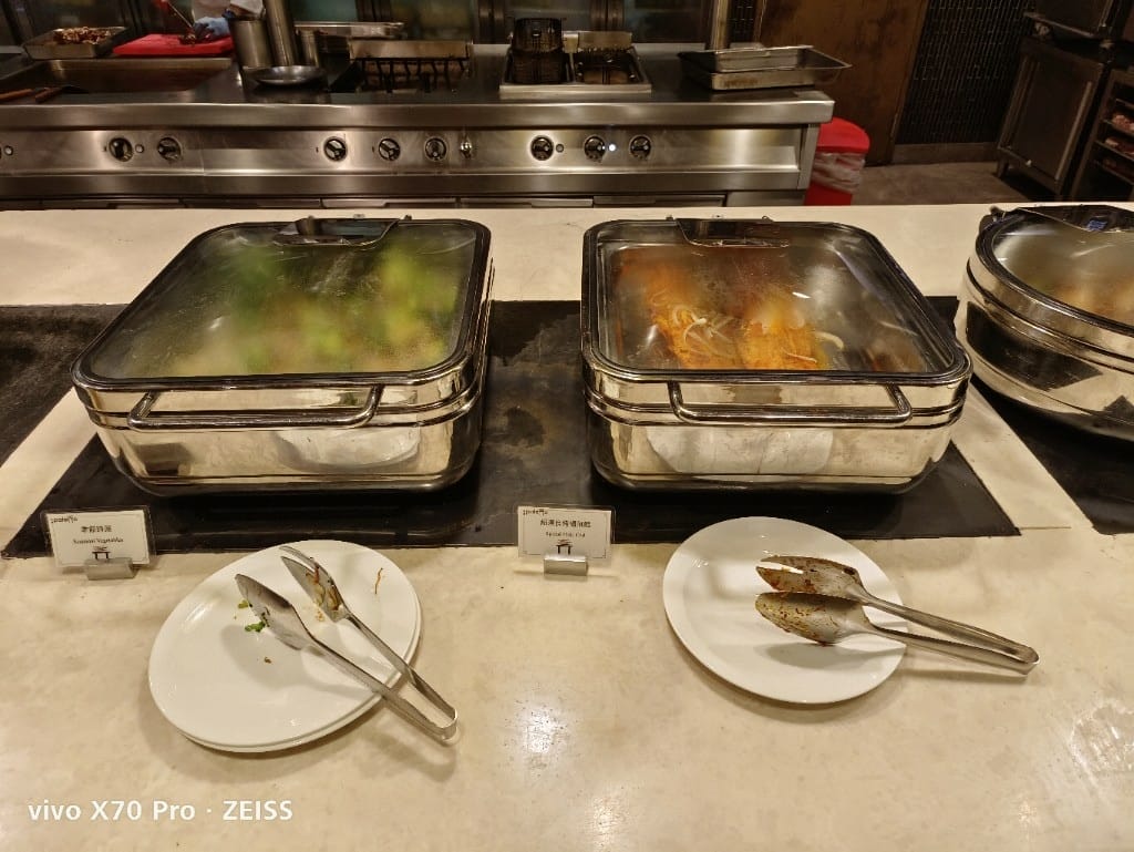【台北美食】美福彩匯自助餐廳-下午茶，網路評比第一名的飯店百匯，吃過多次仍舊保持高水準！