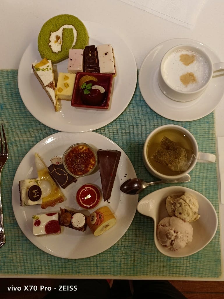 【台北美食】美福彩匯自助餐廳-下午茶，網路評比第一名的飯店百匯，吃過多次仍舊保持高水準！