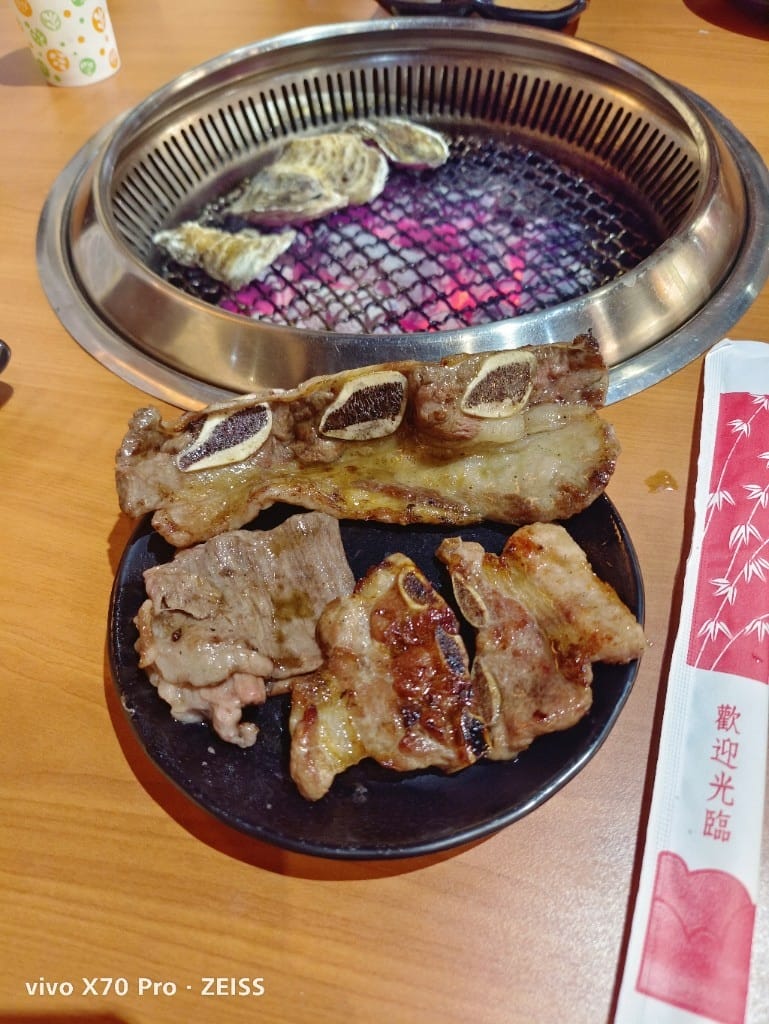 【板橋美食】久天日式碳火燒肉,板橋後站老字號日式燒肉,黑牛油花實在太美了! - 第40張圖 【板橋美食】久天日式碳火燒肉,板橋後站老字號日式燒肉,黑牛油花實在太美了!