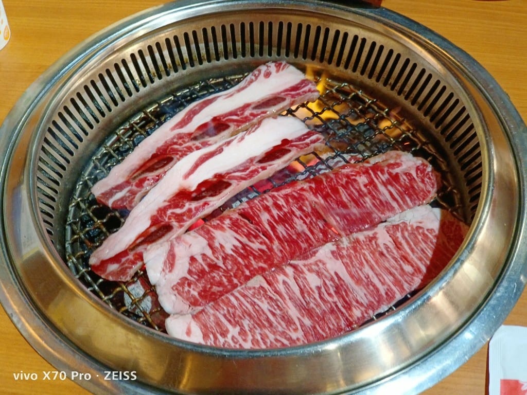 【板橋美食】久天日式碳火燒肉,板橋後站老字號日式燒肉,黑牛油花實在太美了! - 第18張圖 【板橋美食】久天日式碳火燒肉,板橋後站老字號日式燒肉,黑牛油花實在太美了!