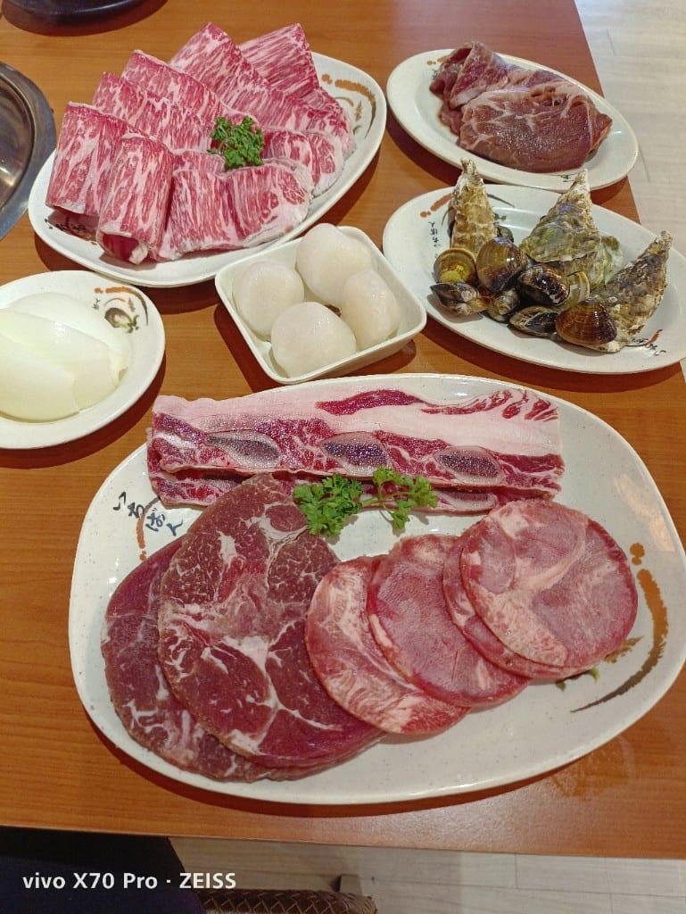 【板橋美食】久天日式碳火燒肉,板橋後站老字號日式燒肉,黑牛油花實在太美了! - 第14張圖 【板橋美食】久天日式碳火燒肉,板橋後站老字號日式燒肉,黑牛油花實在太美了!