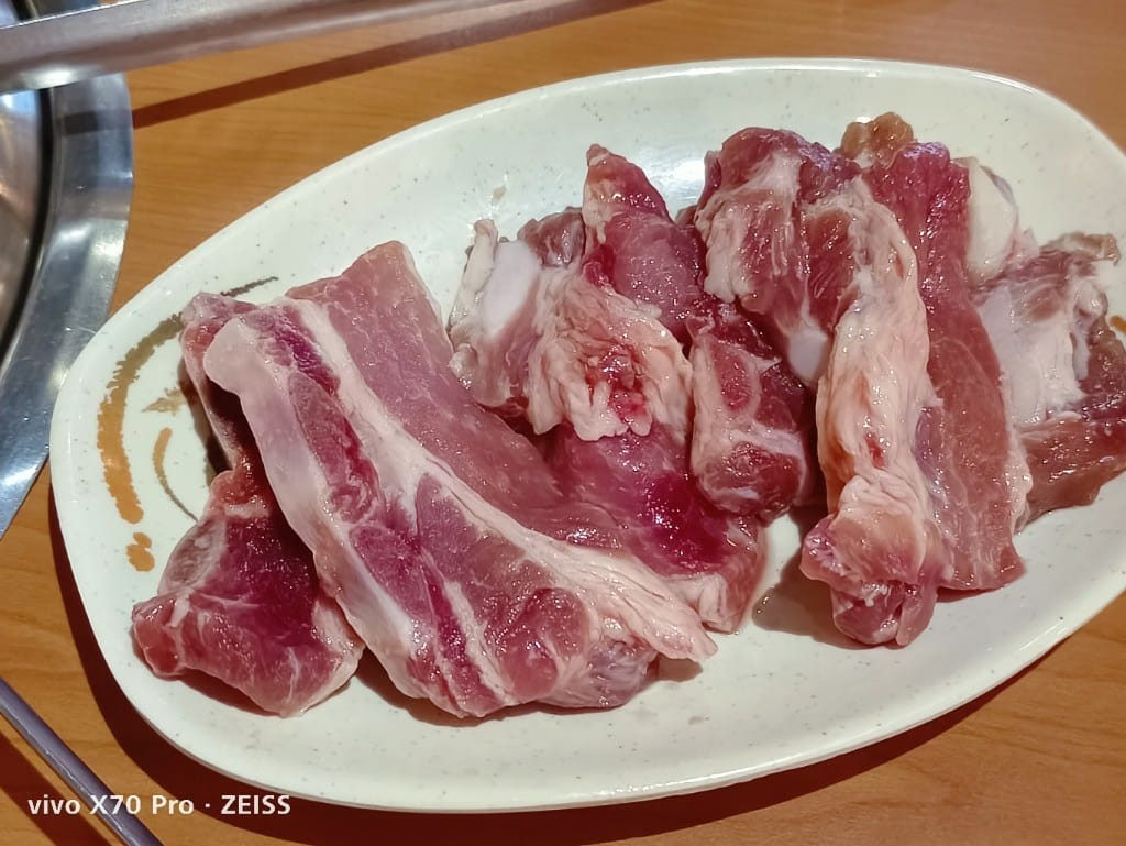 【板橋美食】久天日式碳火燒肉,板橋後站老字號日式燒肉,黑牛油花實在太美了! - 第8張圖 【板橋美食】久天日式碳火燒肉,板橋後站老字號日式燒肉,黑牛油花實在太美了!