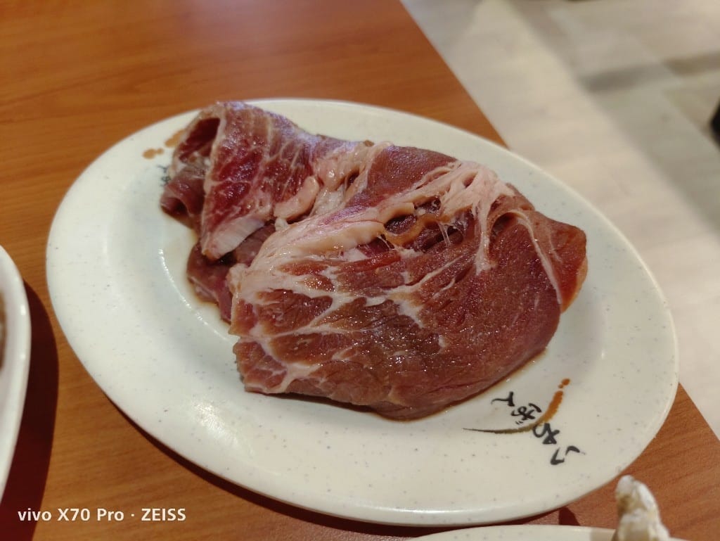 【板橋美食】久天日式碳火燒肉,板橋後站老字號日式燒肉,黑牛油花實在太美了! - 第15張圖 【板橋美食】久天日式碳火燒肉,板橋後站老字號日式燒肉,黑牛油花實在太美了!