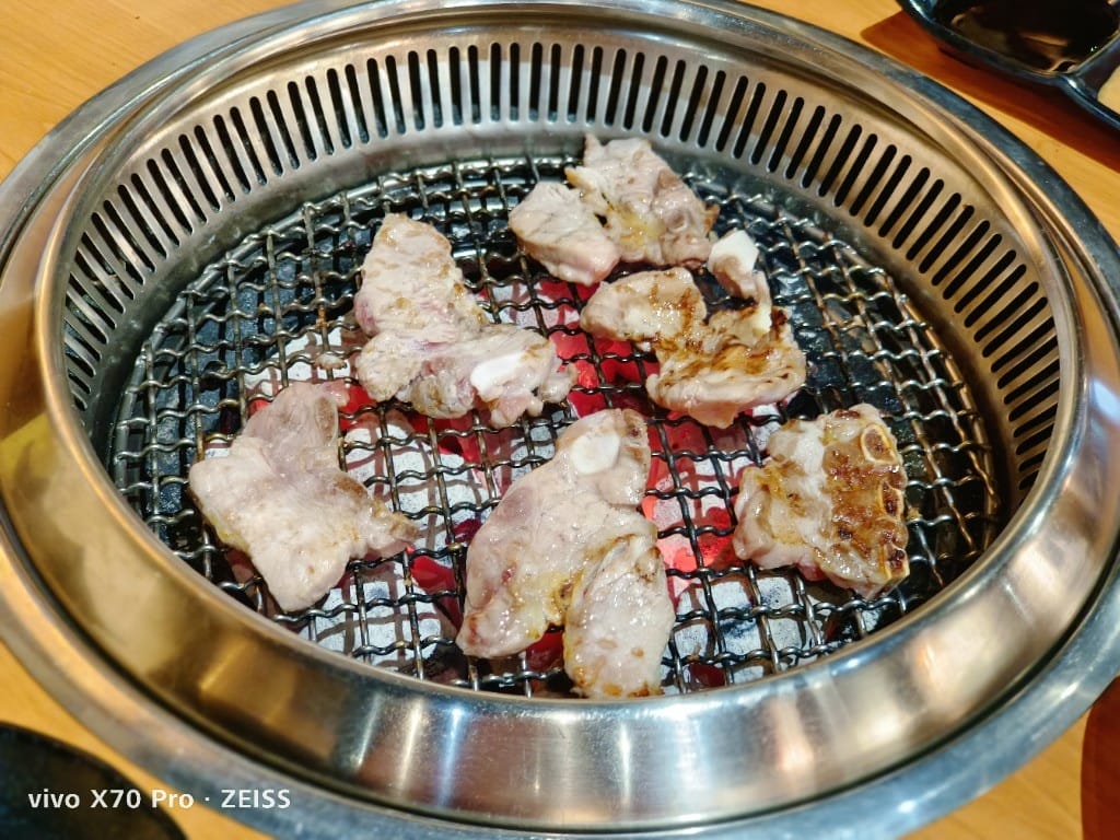 【板橋美食】久天日式碳火燒肉,板橋後站老字號日式燒肉,黑牛油花實在太美了! - 第9張圖 【板橋美食】久天日式碳火燒肉,板橋後站老字號日式燒肉,黑牛油花實在太美了!