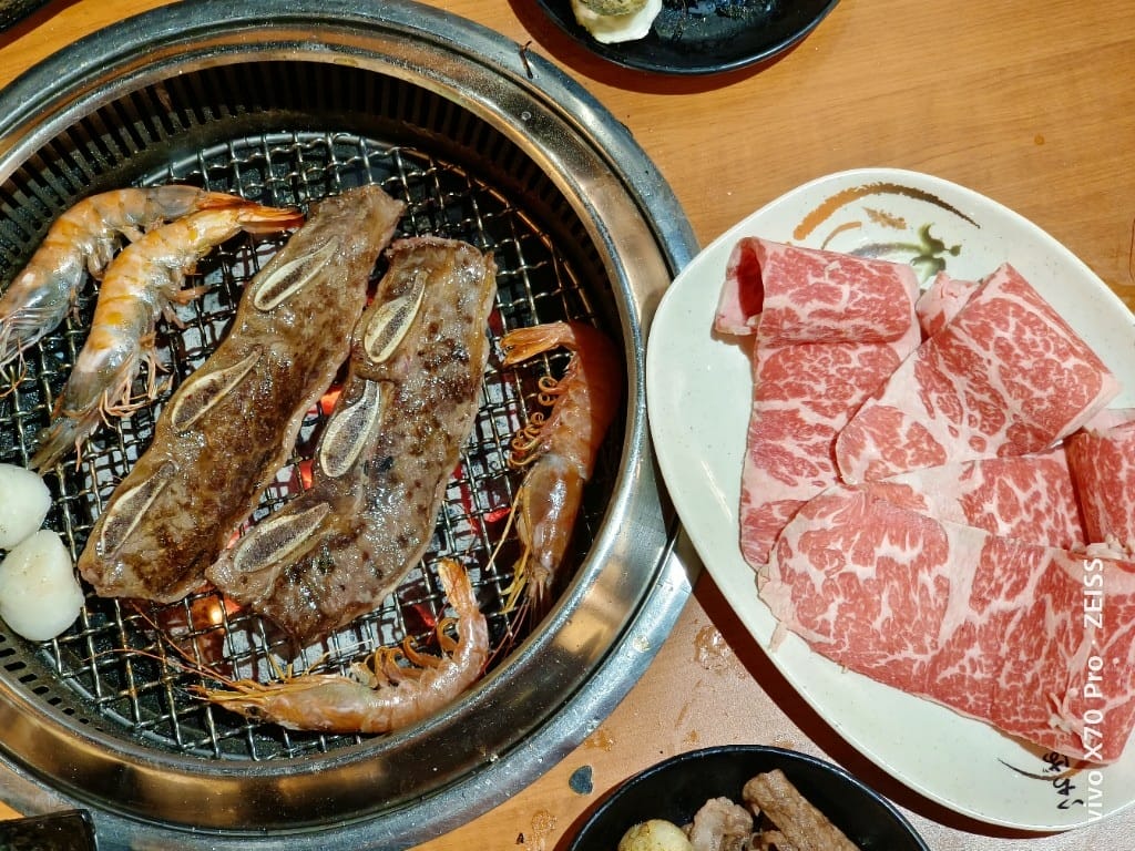 【板橋美食】久天日式碳火燒肉,板橋後站老字號日式燒肉,黑牛油花實在太美了! - 第25張圖 【板橋美食】久天日式碳火燒肉,板橋後站老字號日式燒肉,黑牛油花實在太美了!