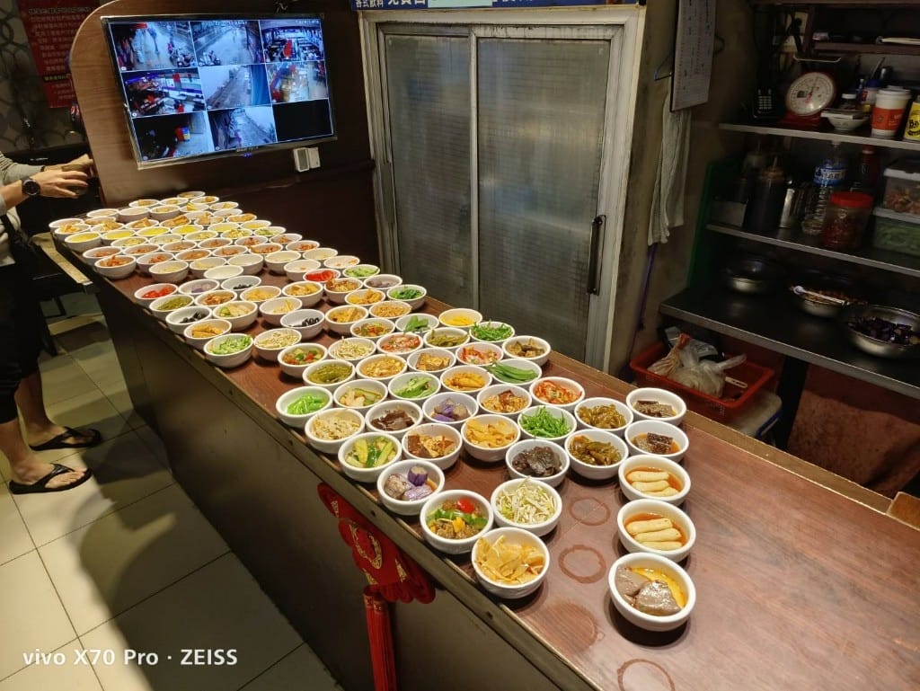 【新莊美食】韓味軒，多達近40種韓式小菜吃到飽，只要190元起！20211128